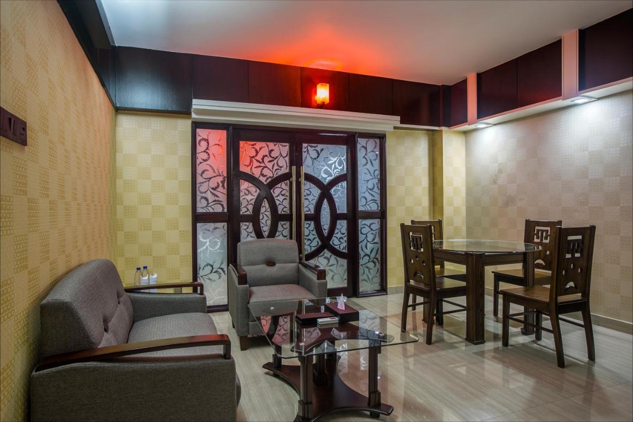 Momo Inn Bogra ภายนอก รูปภาพ